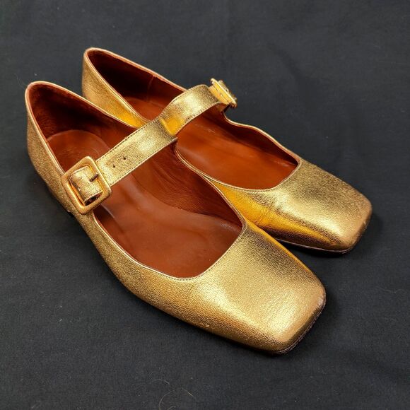 ♡ Penelope Chilvers ♡ Low Mary Jane Flats in Metallic Gold - Picture 1 of 10